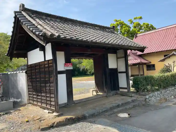 成身院 百体観音堂(さざえ堂)の山門・神門