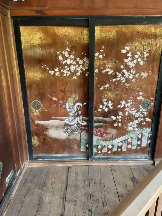 仁和寺の{uncategorized: "未分類", other: "その他", undefined: "問題あり", building: "その他建物", grave: "お墓", sacred_gate: "鳥居", guardian: "狛犬", statue: "像", buddha: "仏像", history: "歴史", nature: "自然", garden: "庭園", animal: "動物", pagoda: "塔", temizu: "手水舎", mountain_gate: "山門・神門", sanctuary: "本殿・本堂", subordinate: "末社・摂社", art: "芸術", scenery: "景色", jizo: "地蔵", ema: "絵馬", goshuin: "御朱印", omikuji: "おみくじ", items: "授与品その他", amulet: "お守り", goshuincho: "御朱印帳", eats: "食事", festival: "お祭り", votive_dance: "神楽", shichigosan: "七五三参", wedding: "結婚式", experience: "体験その他", initially: "初詣", around: "周辺", anti_infection: "感染症対策"}