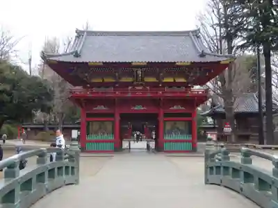 根津神社の山門・神門