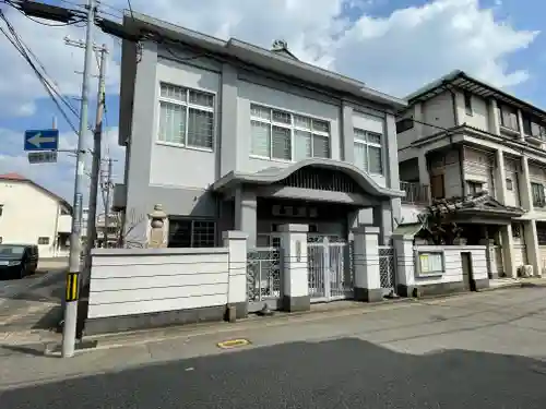 泰信寺の本殿・本堂