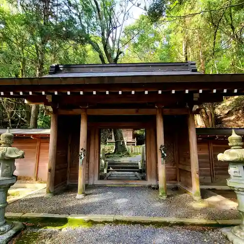八幡神社松平東照宮の山門・神門