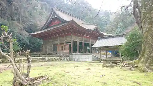 鰐淵寺の本殿