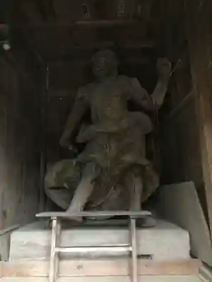 恵隆寺(立木千手観音)の像