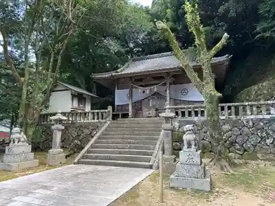 鉾島神社の本殿