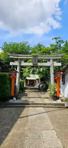 新倉氷川八幡神社の{uncategorized: "未分類", other: "その他", undefined: "問題あり", building: "その他建物", grave: "お墓", sacred_gate: "鳥居", guardian: "狛犬", statue: "像", buddha: "仏像", history: "歴史", nature: "自然", garden: "庭園", animal: "動物", pagoda: "塔", temizu: "手水舎", mountain_gate: "山門・神門", sanctuary: "本殿・本堂", subordinate: "末社・摂社", art: "芸術", scenery: "景色", jizo: "地蔵", ema: "絵馬", goshuin: "御朱印", omikuji: "おみくじ", items: "授与品その他", amulet: "お守り", goshuincho: "御朱印帳", eats: "食事", festival: "お祭り", votive_dance: "神楽", shichigosan: "七五三参", wedding: "結婚式", experience: "体験その他", initially: "初詣", around: "周辺", anti_infection: "感染症対策"}