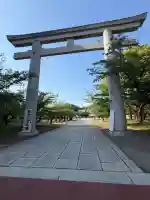 大阪護國神社の{uncategorized: "未分類", other: "その他", undefined: "問題あり", building: "その他建物", grave: "お墓", sacred_gate: "鳥居", guardian: "狛犬", statue: "像", buddha: "仏像", history: "歴史", nature: "自然", garden: "庭園", animal: "動物", pagoda: "塔", temizu: "手水舎", mountain_gate: "山門・神門", sanctuary: "本殿・本堂", subordinate: "末社・摂社", art: "芸術", scenery: "景色", jizo: "地蔵", ema: "絵馬", goshuin: "御朱印", omikuji: "おみくじ", items: "授与品その他", amulet: "お守り", goshuincho: "御朱印帳", eats: "食事", festival: "お祭り", votive_dance: "神楽", shichigosan: "七五三参", wedding: "結婚式", experience: "体験その他", initially: "初詣", around: "周辺", anti_infection: "感染症対策"}