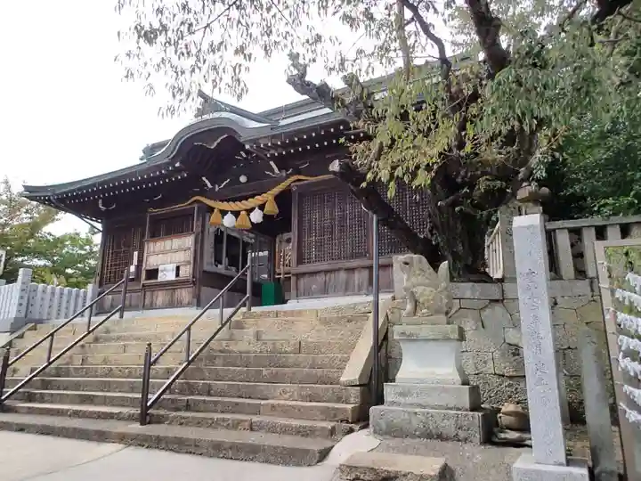 生石神社の本殿・本堂