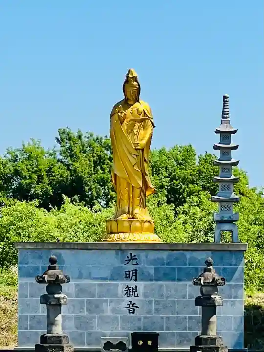 前橋厄除大師 蓮花院の{uncategorized: "未分類", other: "その他", undefined: "問題あり", building: "その他建物", grave: "お墓", sacred_gate: "鳥居", guardian: "狛犬", statue: "像", buddha: "仏像", history: "歴史", nature: "自然", garden: "庭園", animal: "動物", pagoda: "塔", temizu: "手水舎", mountain_gate: "山門・神門", sanctuary: "本殿・本堂", subordinate: "末社・摂社", art: "芸術", scenery: "景色", jizo: "地蔵", ema: "絵馬", goshuin: "御朱印", omikuji: "おみくじ", items: "授与品その他", amulet: "お守り", goshuincho: "御朱印帳", eats: "食事", festival: "お祭り", votive_dance: "神楽", shichigosan: "七五三参", wedding: "結婚式", experience: "体験その他", initially: "初詣", around: "周辺", anti_infection: "感染症対策"}