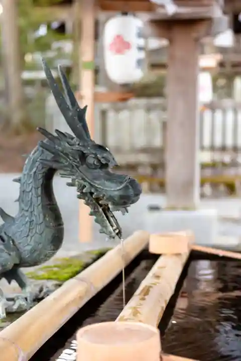 諏訪大社上社前宮(長野県)