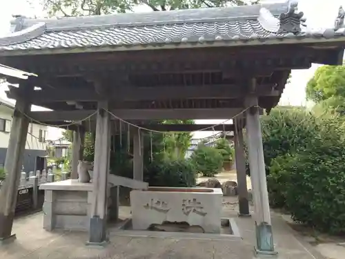 熊野神社の手水舎