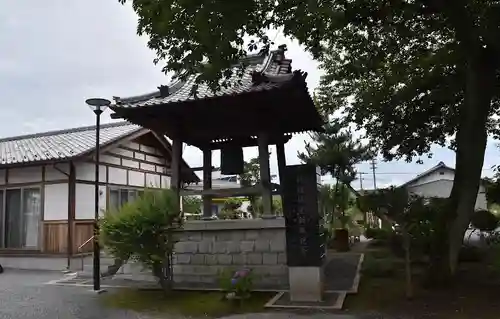 宝秀寺の建物その他