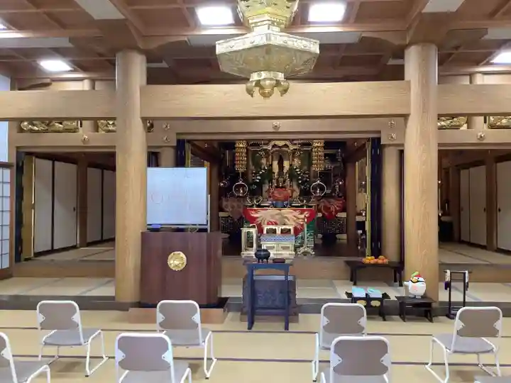 信興寺の本殿・本堂