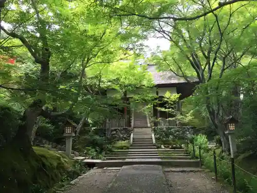 常寂光寺の山門・神門