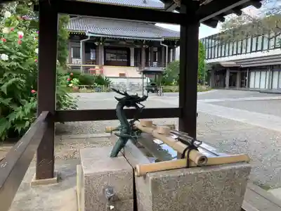 浄土宗南命山善光寺の手水舎
