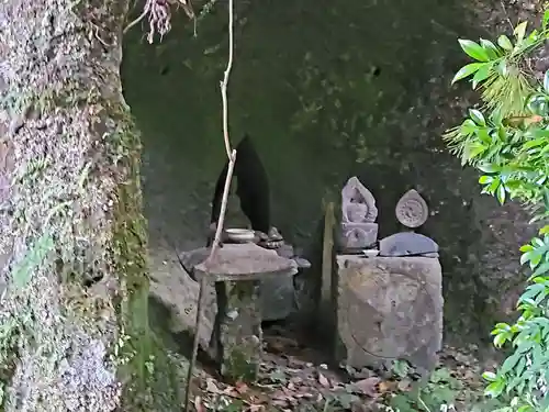 木下磨崖仏(大分県)