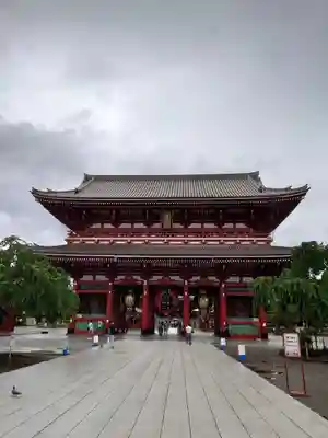 浅草寺の山門・神門