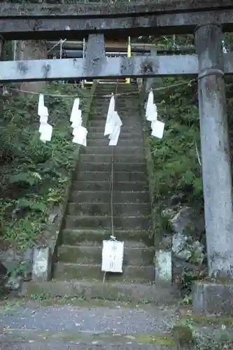 秩父御嶽神社の鳥居