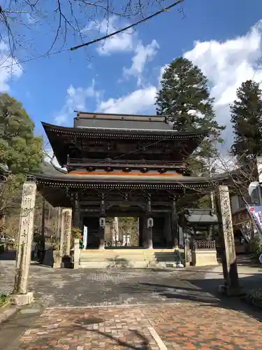 華厳寺の山門