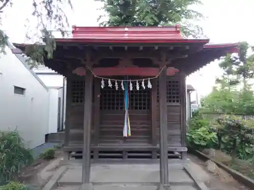 稲荷神社の本殿