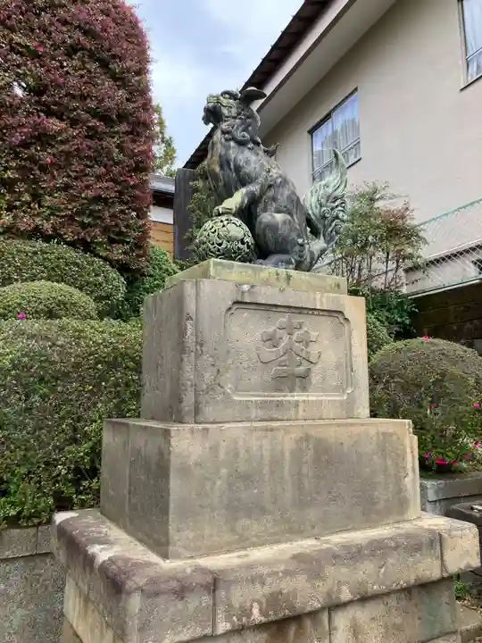 池辺杉山神社の狛犬
