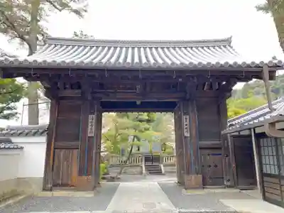 成就院の山門・神門