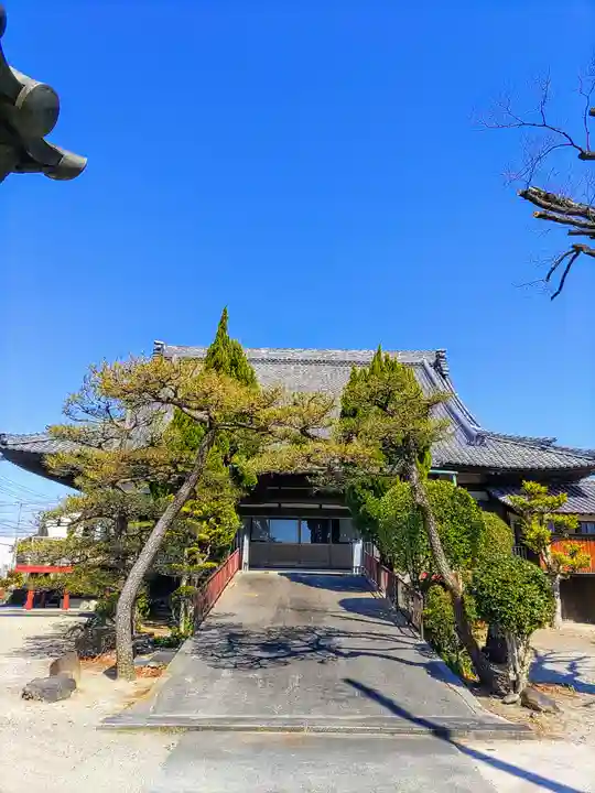 精界寺の本殿・本堂