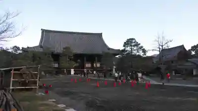 清凉寺の本殿・本堂