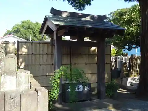 荘厳寺の手水舎