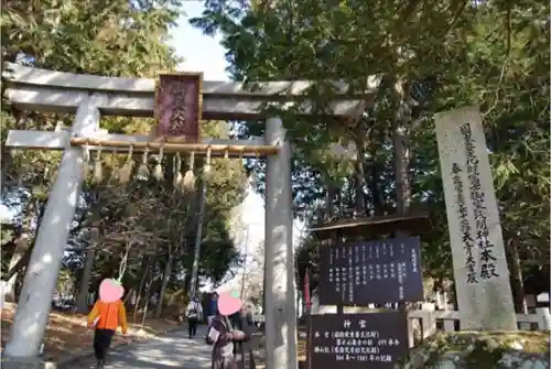 冨士御室浅間神社の鳥居