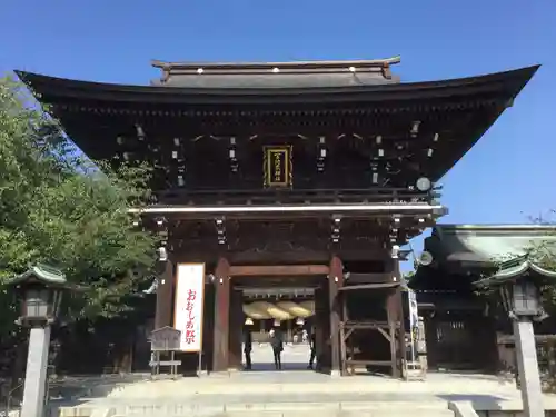 宮地嶽神社の山門・神門