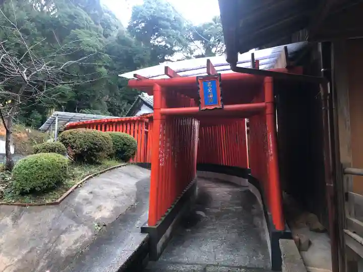足立山妙見宮(御祖神社)の鳥居