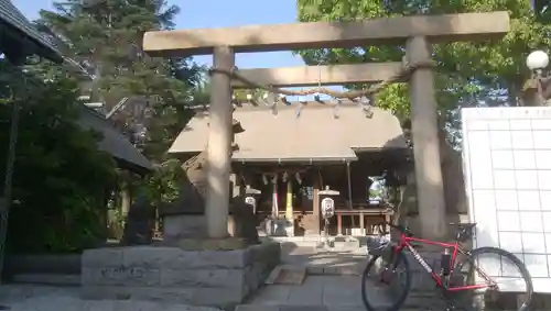 寒川神社の鳥居