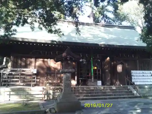 男神社の本殿