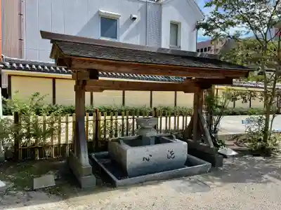 東長寺の手水舎