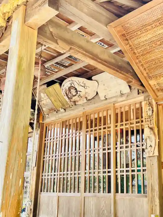 立野神社の{uncategorized: "未分類", other: "その他", undefined: "問題あり", building: "その他建物", grave: "お墓", sacred_gate: "鳥居", guardian: "狛犬", statue: "像", buddha: "仏像", history: "歴史", nature: "自然", garden: "庭園", animal: "動物", pagoda: "塔", temizu: "手水舎", mountain_gate: "山門・神門", sanctuary: "本殿・本堂", subordinate: "末社・摂社", art: "芸術", scenery: "景色", jizo: "地蔵", ema: "絵馬", goshuin: "御朱印", omikuji: "おみくじ", items: "授与品その他", amulet: "お守り", goshuincho: "御朱印帳", eats: "食事", festival: "お祭り", votive_dance: "神楽", shichigosan: "七五三参", wedding: "結婚式", experience: "体験その他", initially: "初詣", around: "周辺", anti_infection: "感染症対策"}