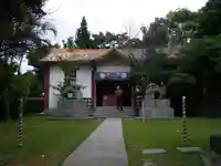 識名宮の本殿・本堂