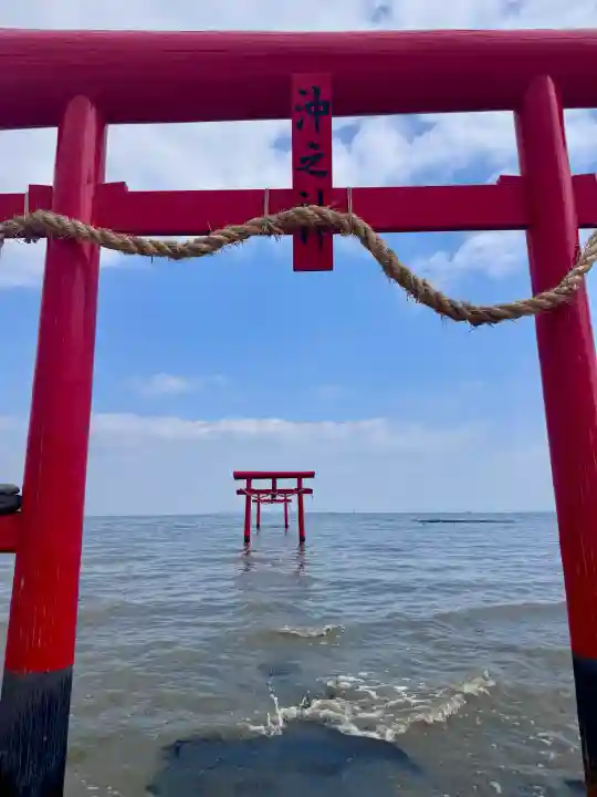 大魚神社の{uncategorized: "未分類", other: "その他", undefined: "問題あり", building: "その他建物", grave: "お墓", sacred_gate: "鳥居", guardian: "狛犬", statue: "像", buddha: "仏像", history: "歴史", nature: "自然", garden: "庭園", animal: "動物", pagoda: "塔", temizu: "手水舎", mountain_gate: "山門・神門", sanctuary: "本殿・本堂", subordinate: "末社・摂社", art: "芸術", scenery: "景色", jizo: "地蔵", ema: "絵馬", goshuin: "御朱印", omikuji: "おみくじ", items: "授与品その他", amulet: "お守り", goshuincho: "御朱印帳", eats: "食事", festival: "お祭り", votive_dance: "神楽", shichigosan: "七五三参", wedding: "結婚式", experience: "体験その他", initially: "初詣", around: "周辺", anti_infection: "感染症対策"}