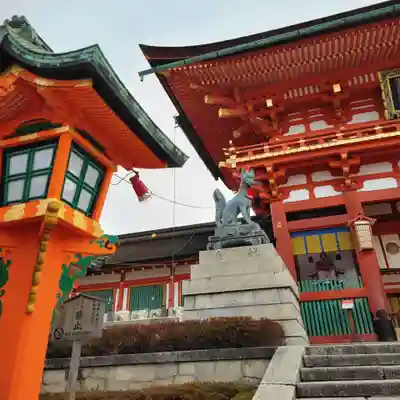 伏見稲荷大社の狛犬