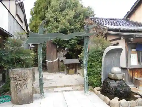 妖怪神社の建物その他