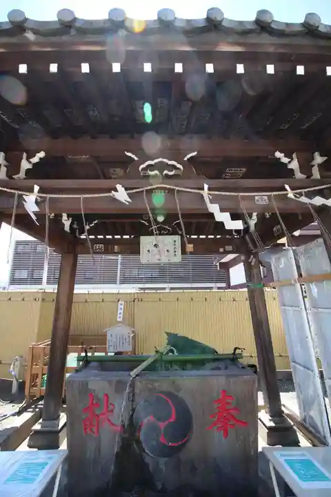 羽田神社の手水舎
