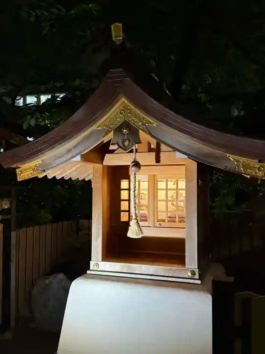 東大島神社の{uncategorized: "未分類", other: "その他", undefined: "問題あり", building: "その他建物", grave: "お墓", sacred_gate: "鳥居", guardian: "狛犬", statue: "像", buddha: "仏像", history: "歴史", nature: "自然", garden: "庭園", animal: "動物", pagoda: "塔", temizu: "手水舎", mountain_gate: "山門・神門", sanctuary: "本殿・本堂", subordinate: "末社・摂社", art: "芸術", scenery: "景色", jizo: "地蔵", ema: "絵馬", goshuin: "御朱印", omikuji: "おみくじ", items: "授与品その他", amulet: "お守り", goshuincho: "御朱印帳", eats: "食事", festival: "お祭り", votive_dance: "神楽", shichigosan: "七五三参", wedding: "結婚式", experience: "体験その他", initially: "初詣", around: "周辺", anti_infection: "感染症対策"}
