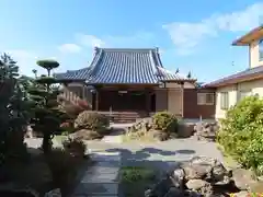 常福寺の本殿