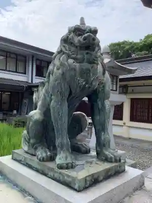 愛知縣護國神社の狛犬
