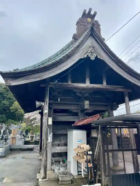 最福寺の{uncategorized: "未分類", other: "その他", undefined: "問題あり", building: "その他建物", grave: "お墓", sacred_gate: "鳥居", guardian: "狛犬", statue: "像", buddha: "仏像", history: "歴史", nature: "自然", garden: "庭園", animal: "動物", pagoda: "塔", temizu: "手水舎", mountain_gate: "山門・神門", sanctuary: "本殿・本堂", subordinate: "末社・摂社", art: "芸術", scenery: "景色", jizo: "地蔵", ema: "絵馬", goshuin: "御朱印", omikuji: "おみくじ", items: "授与品その他", amulet: "お守り", goshuincho: "御朱印帳", eats: "食事", festival: "お祭り", votive_dance: "神楽", shichigosan: "七五三参", wedding: "結婚式", experience: "体験その他", initially: "初詣", around: "周辺", anti_infection: "感染症対策"}