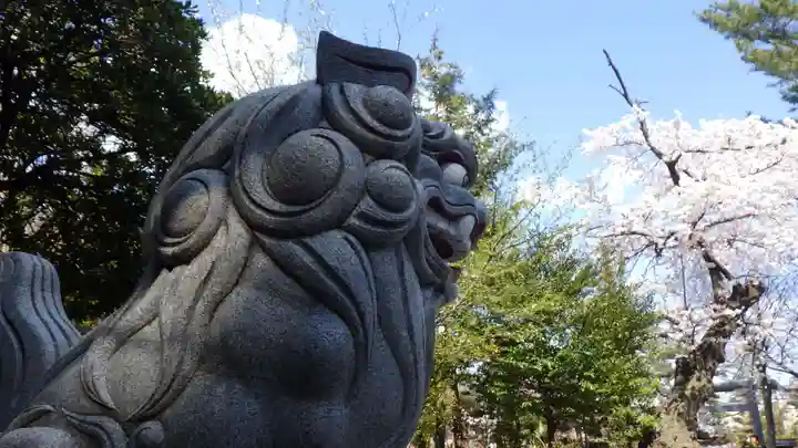 開成山大神宮の狛犬