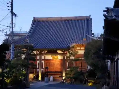 雲晴寺の本殿・本堂