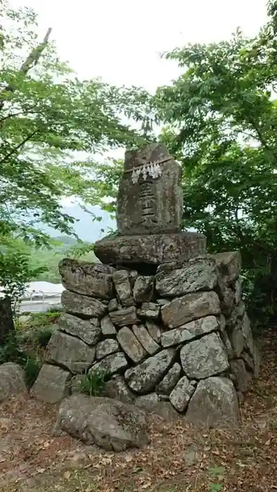 下野上神社の建物その他