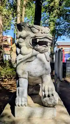 七百餘所神社 の狛犬