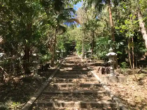 大東神社の建物その他