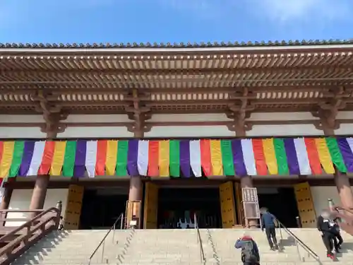 西新井大師総持寺の本殿・本堂